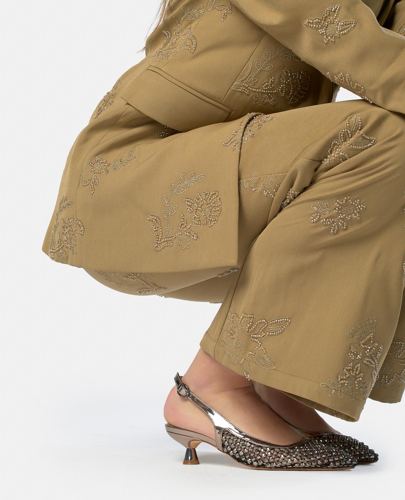 ZAPATO DESTALONADO MALLA EFECTO METALIZADO