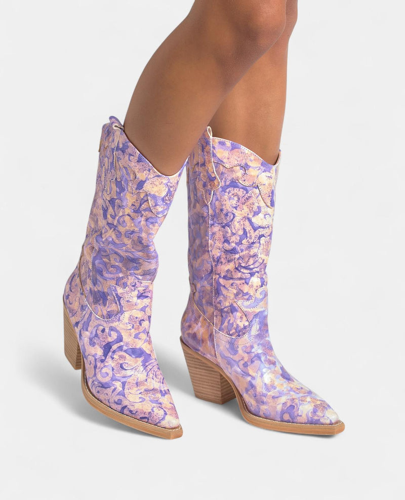 EMBROIDERED HALF-BOOT