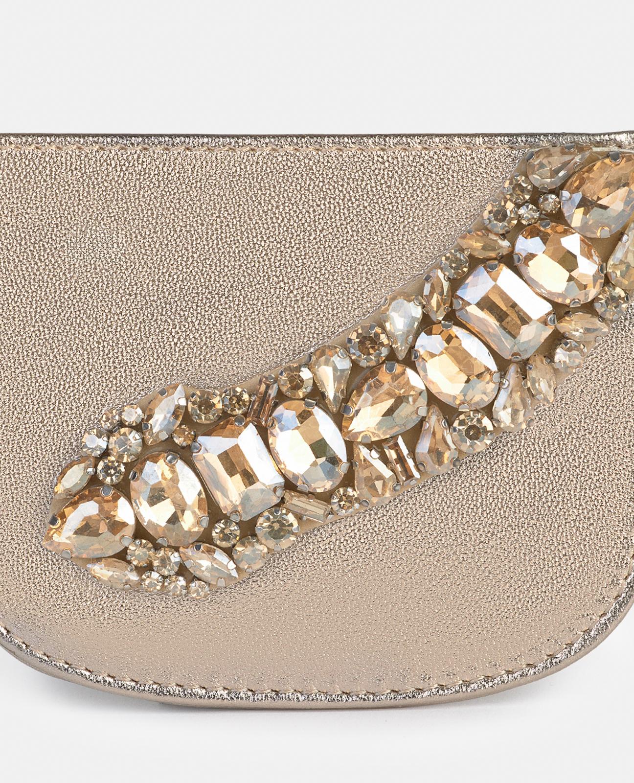 CARTERA TACHAS CREMALLERA