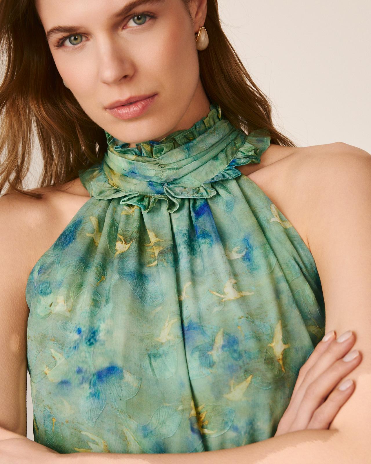 VESTIDO DE GASA COM BABADOS