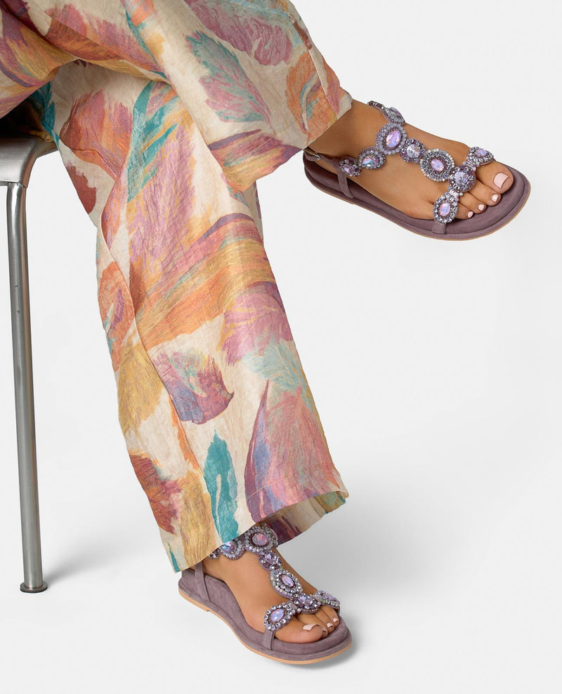 SANDALIA PLANA DETALLE PEDRERIA BAJA