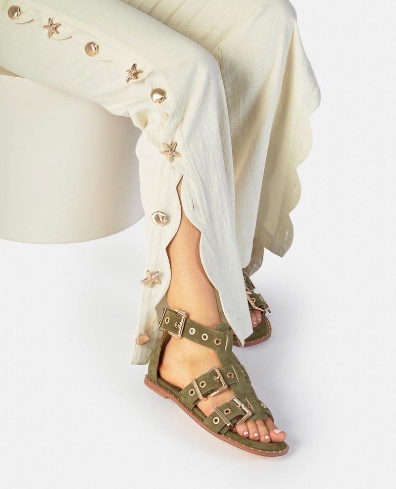 SANDALIA PLANA CON HEBILLA ANCHA