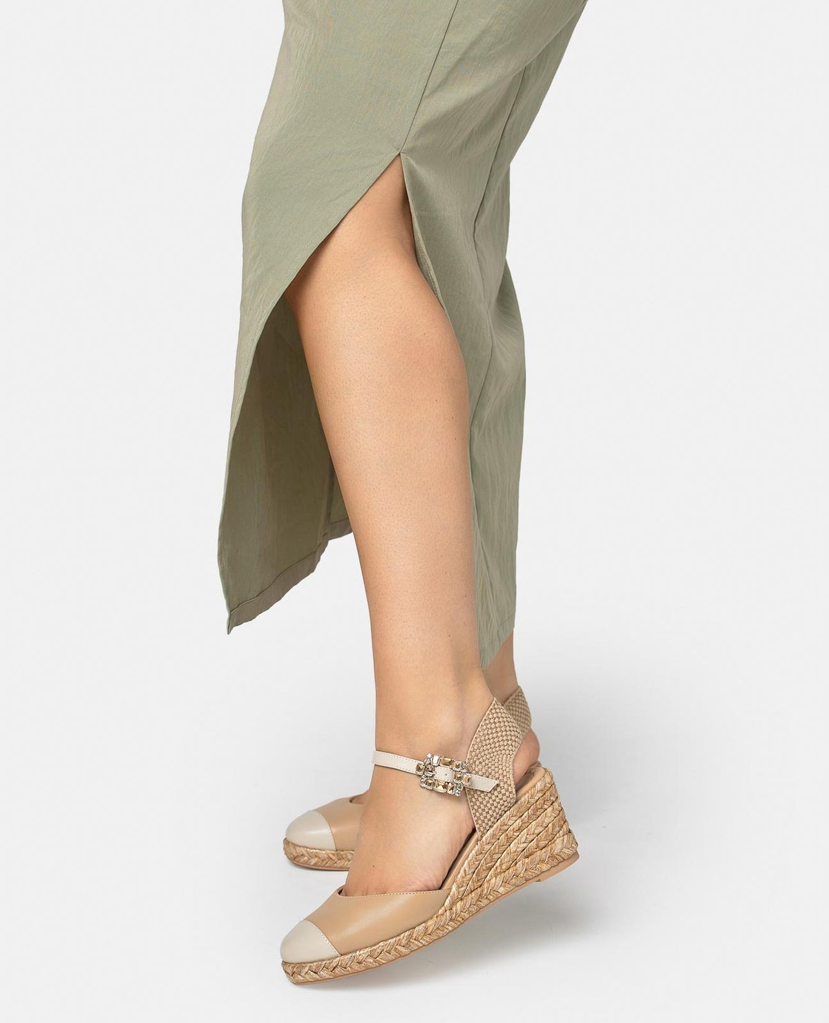 ZAPATO DE CUÑA CON ESPARTO COMBI