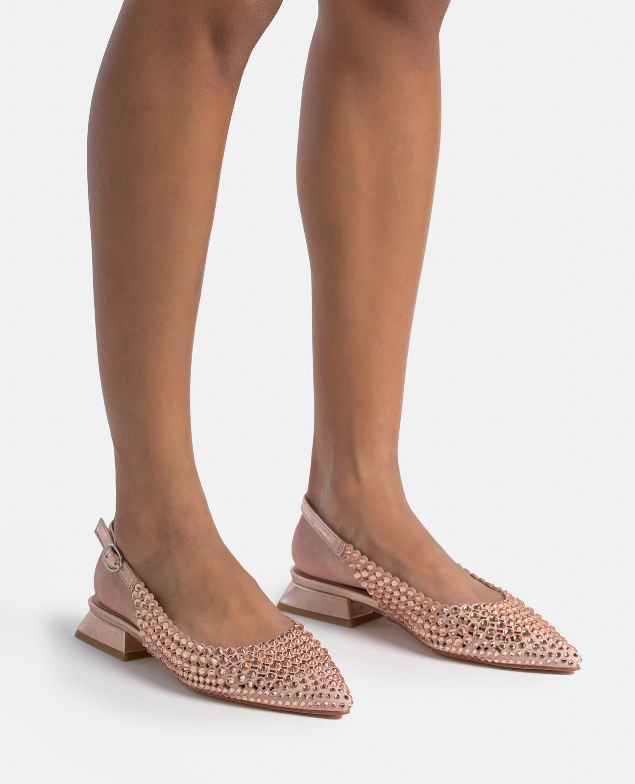 FLACHER SCHUH DETAILS