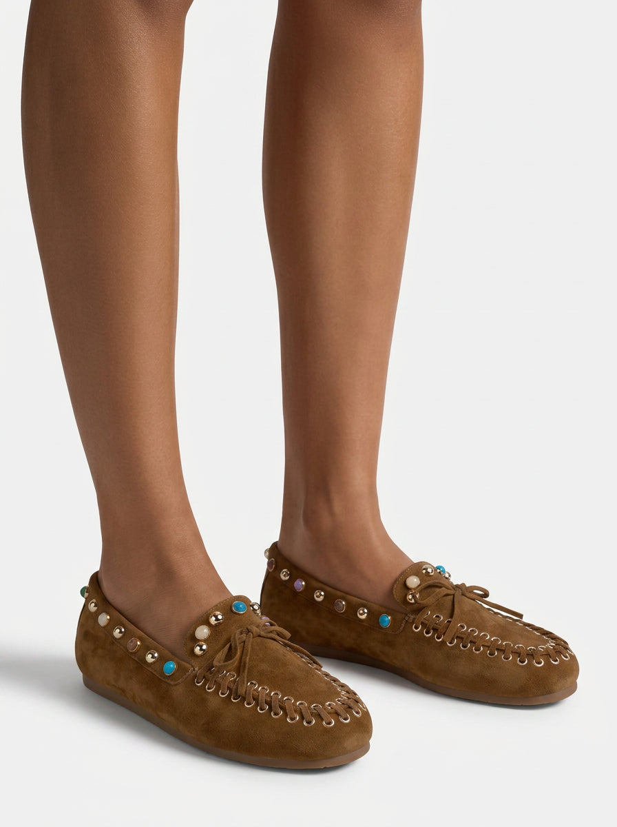 MOCASÍN DE ANTE CON CUENTAS