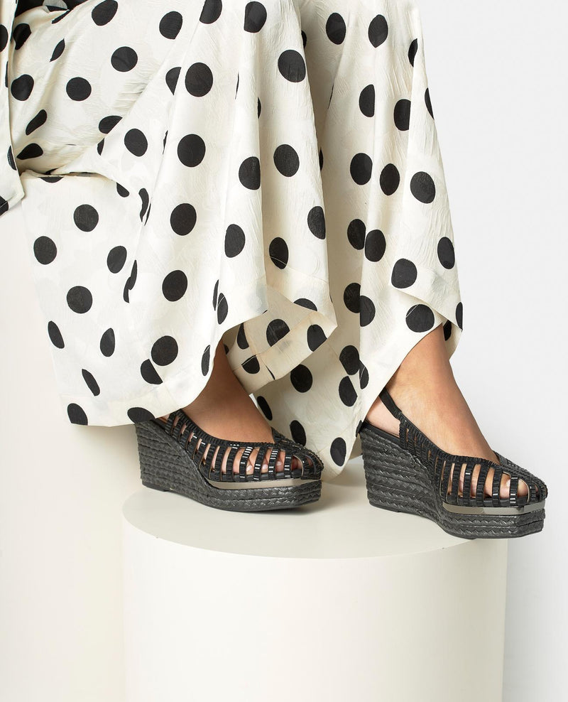 SANDALIA EN REJILLA DE ESPARTO