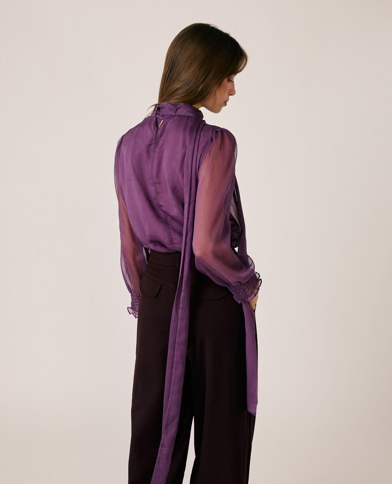 BLUSA GASA CON LAZADA EN CUELLO