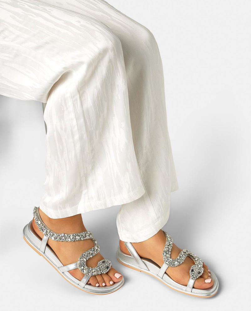 SANDÁLIA RASA DE COBRA