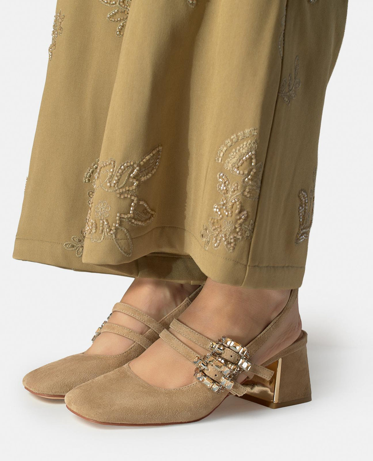 DOUBLE STRAP SLIP-ON SHOE