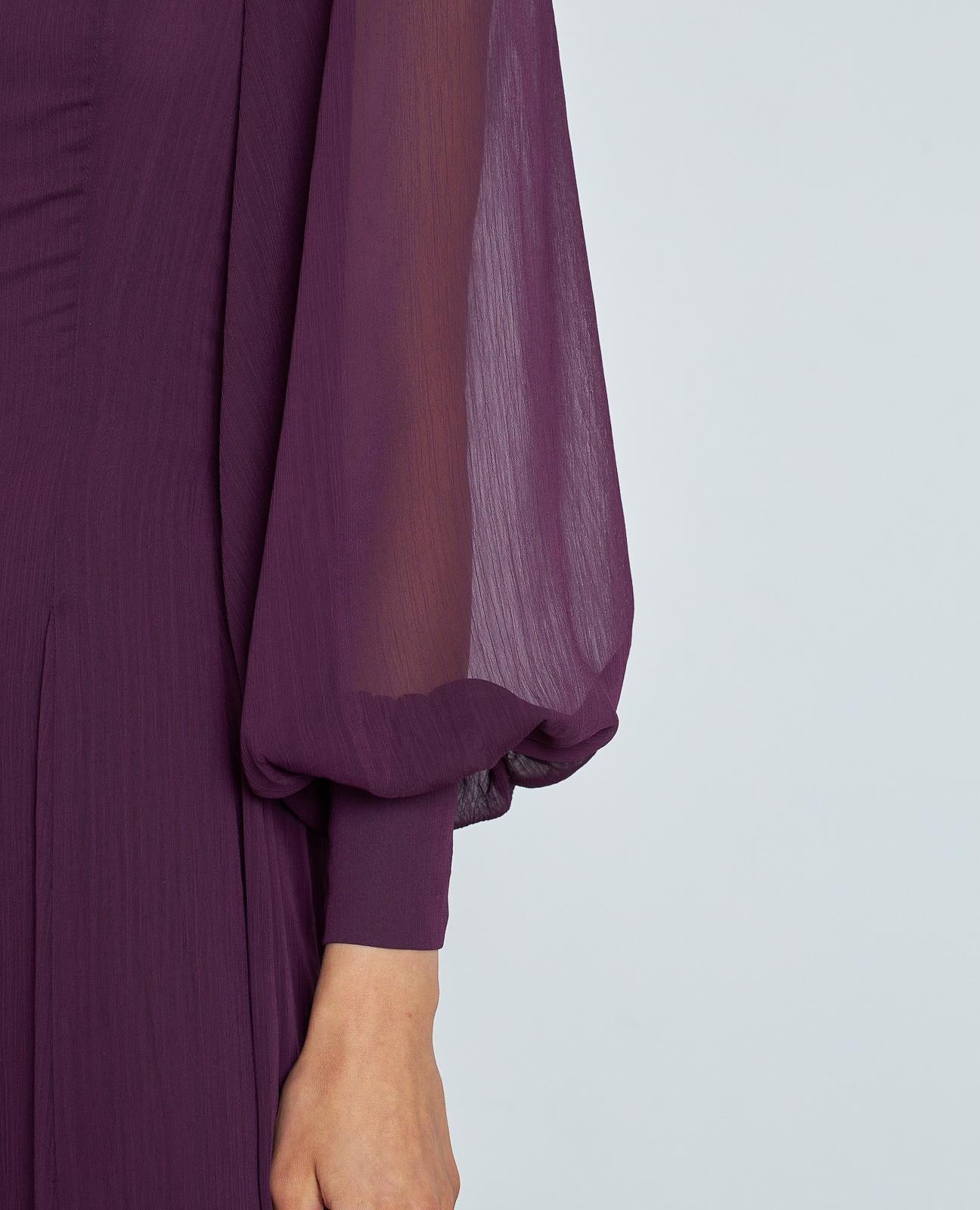 ROBE LONGUE À MANCHES BOUFFANTES