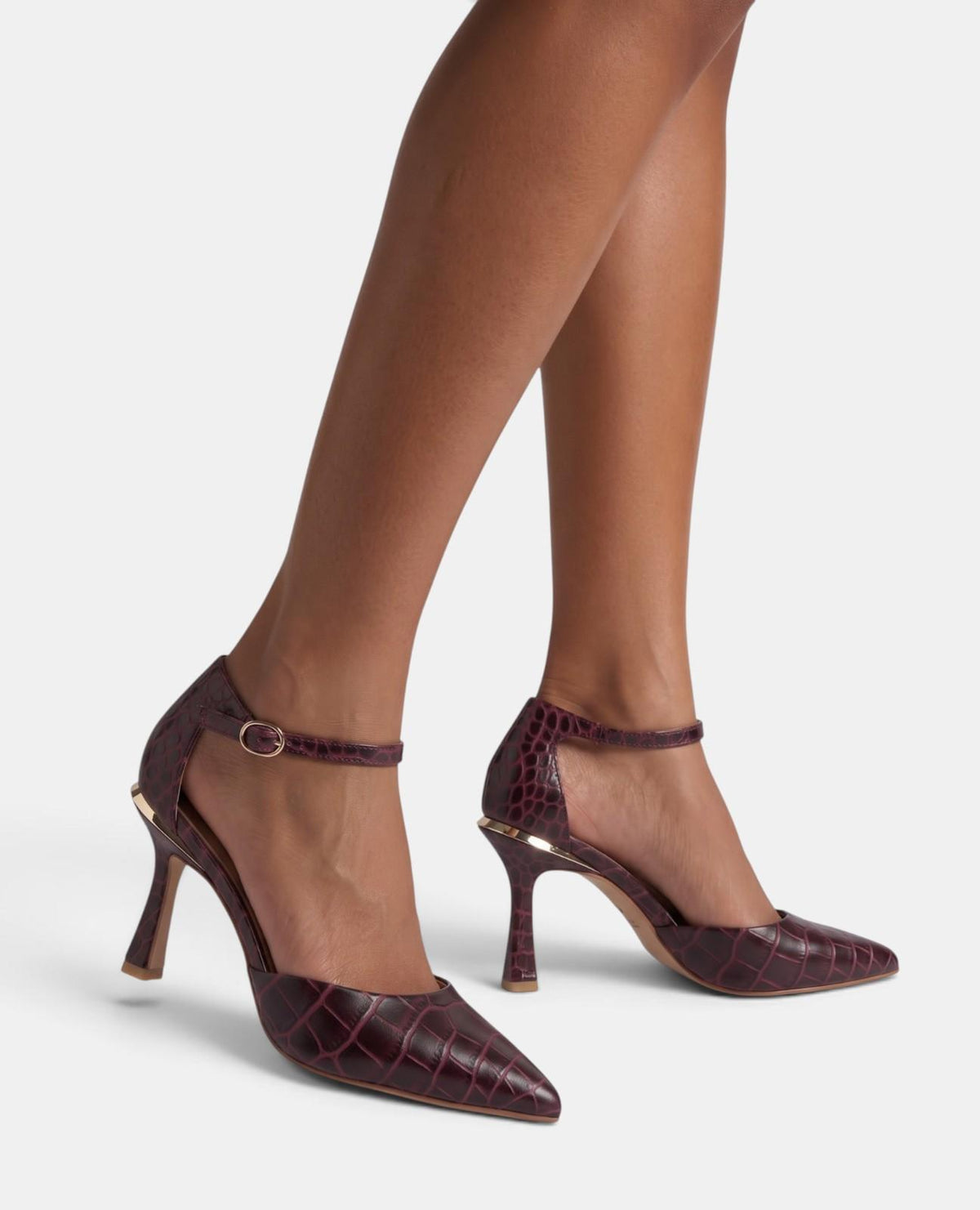 ZAPATO TACÓN PIEL CON PULSERA