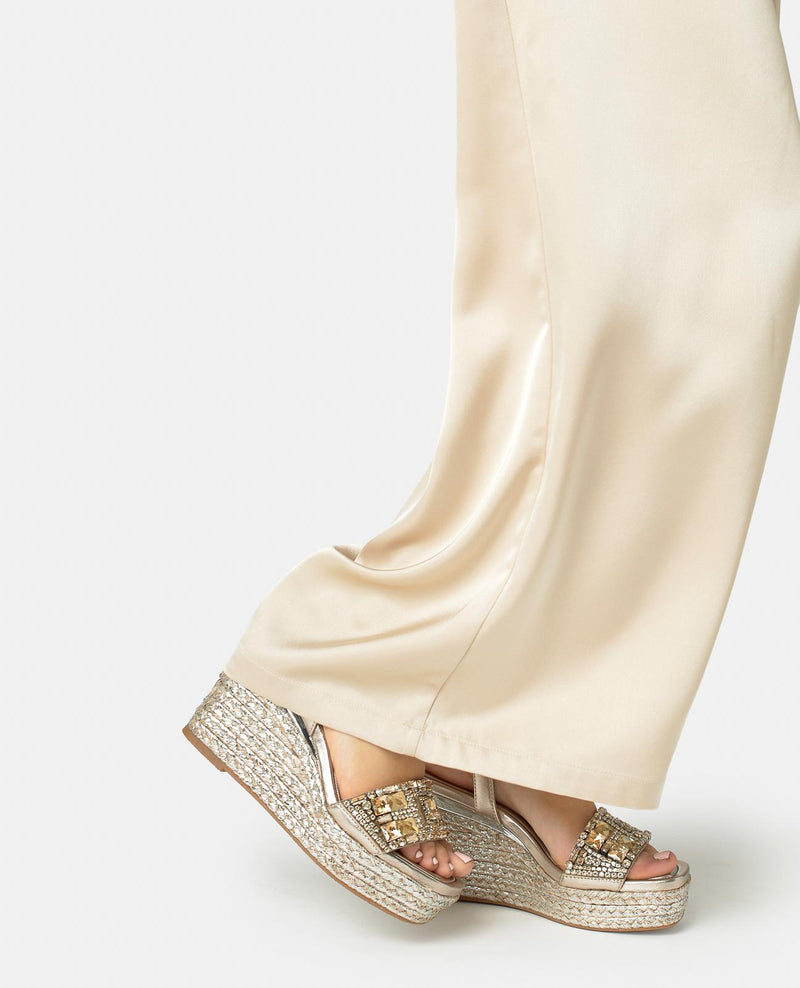 SANDALIA CUÑA ESPARTO TIRA EN PEDRERIA