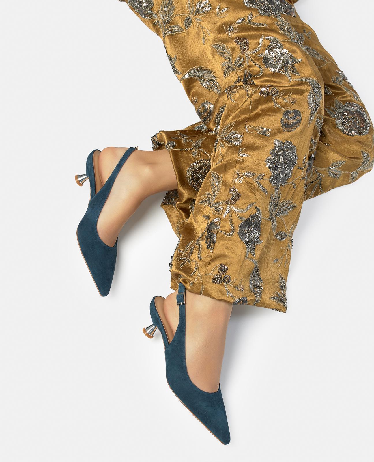 SANDALIA TACON CHUPETE BASICA