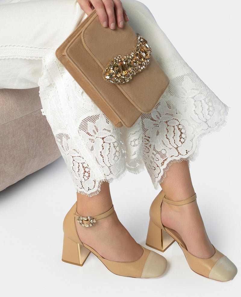 SALON TACON PUNTERA EN CONTRASTE