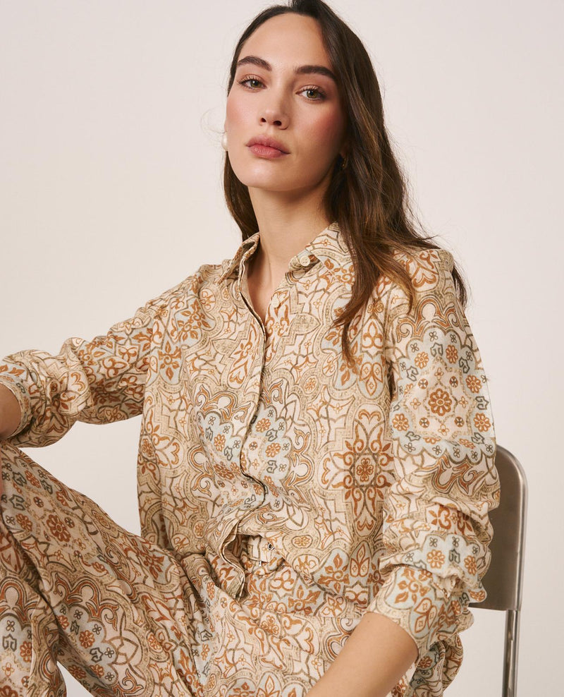 CAMISA ESTAMPADO GEOMÉTRICO