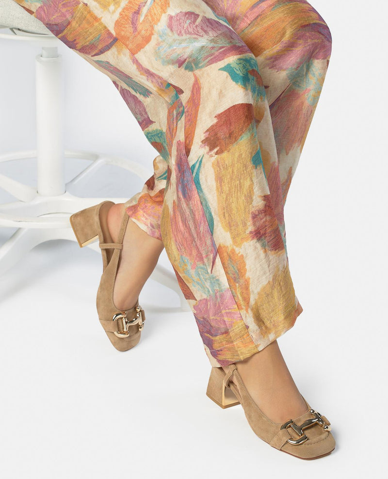 ZAPATO DESTALONADO CON HEBILLA