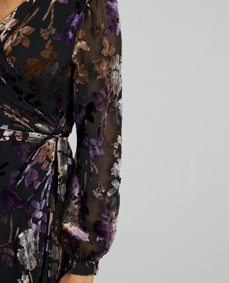 VESTIDO FLORES TERCIOPELO