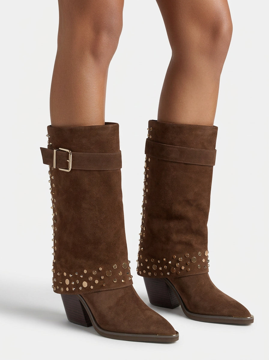 BOTA DE ANTE CON TACHAS METÁLICAS