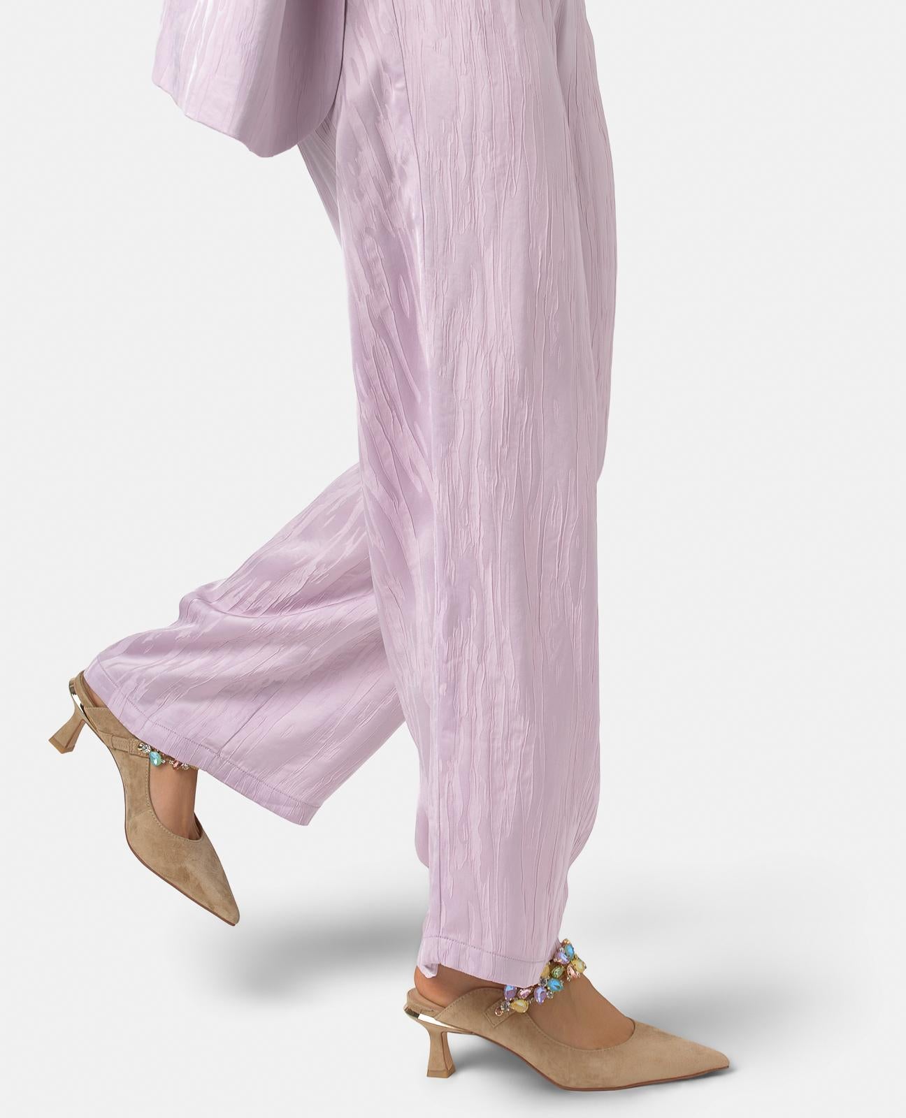 SALON MIT PEDRIA-STREIFEN