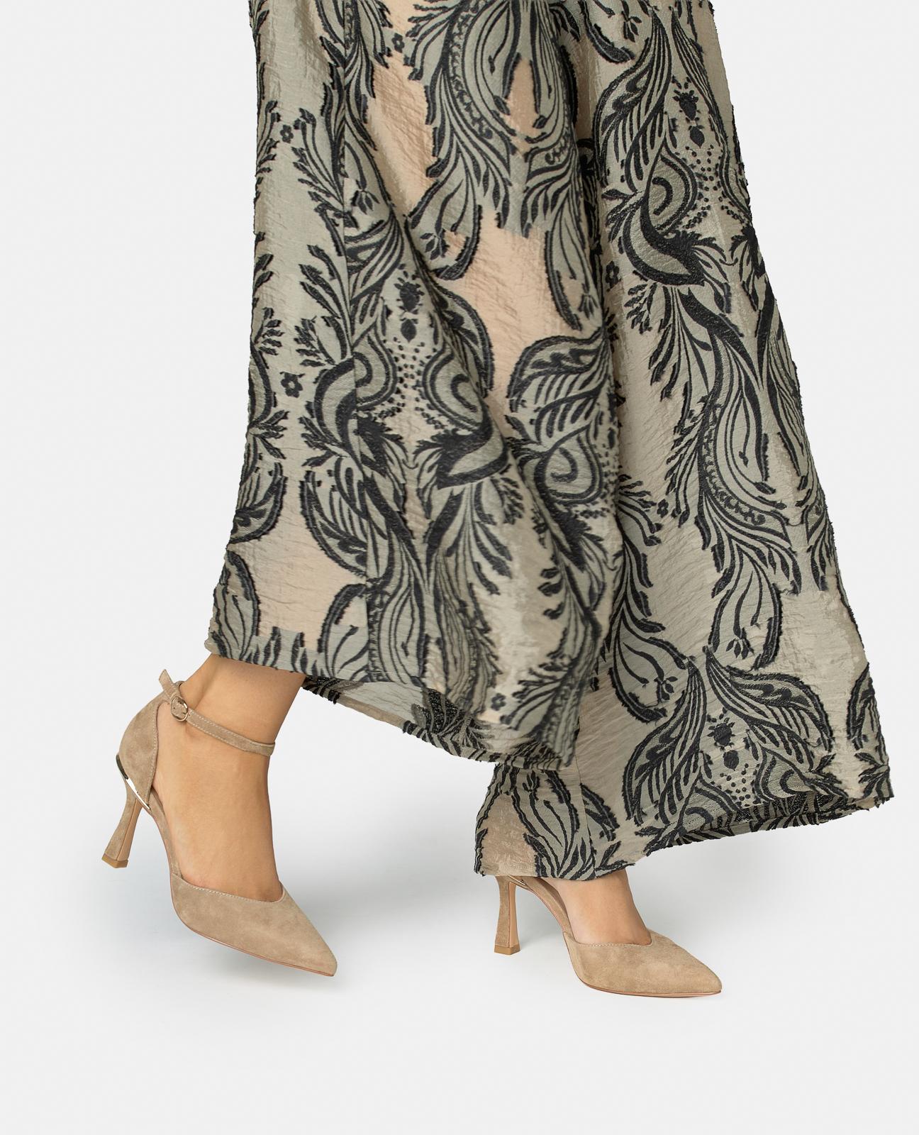 SALON ESPECIAL TACON