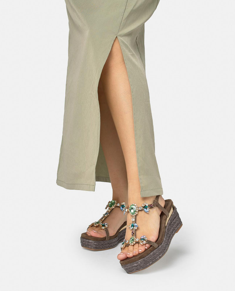 SANDALIA MEDIA CON DETALLE PEDRERIA CIRCULAR