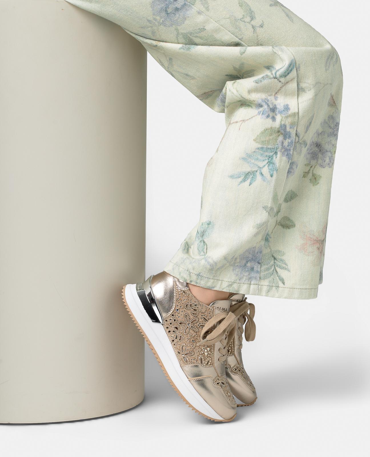 DEPORTIVA CON PLATAFORMA