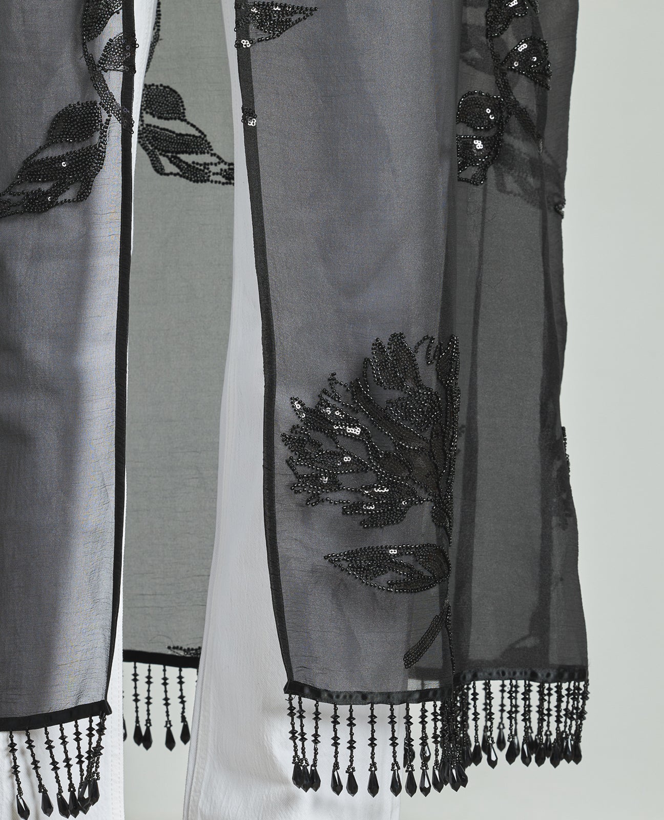 CAFTÁN DETALLES PEDRERÍA