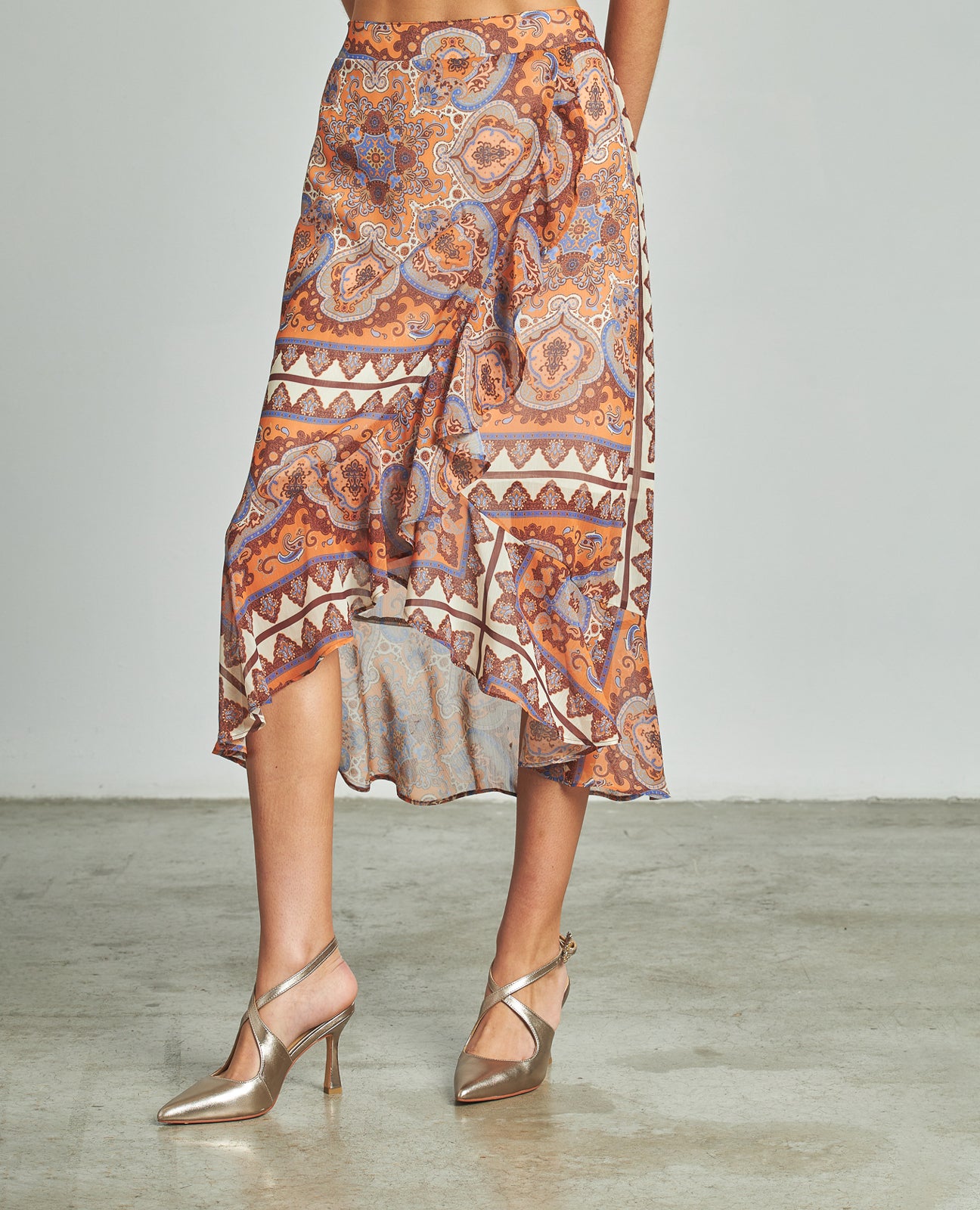 FALDA ESTAMPADA VOLANTES