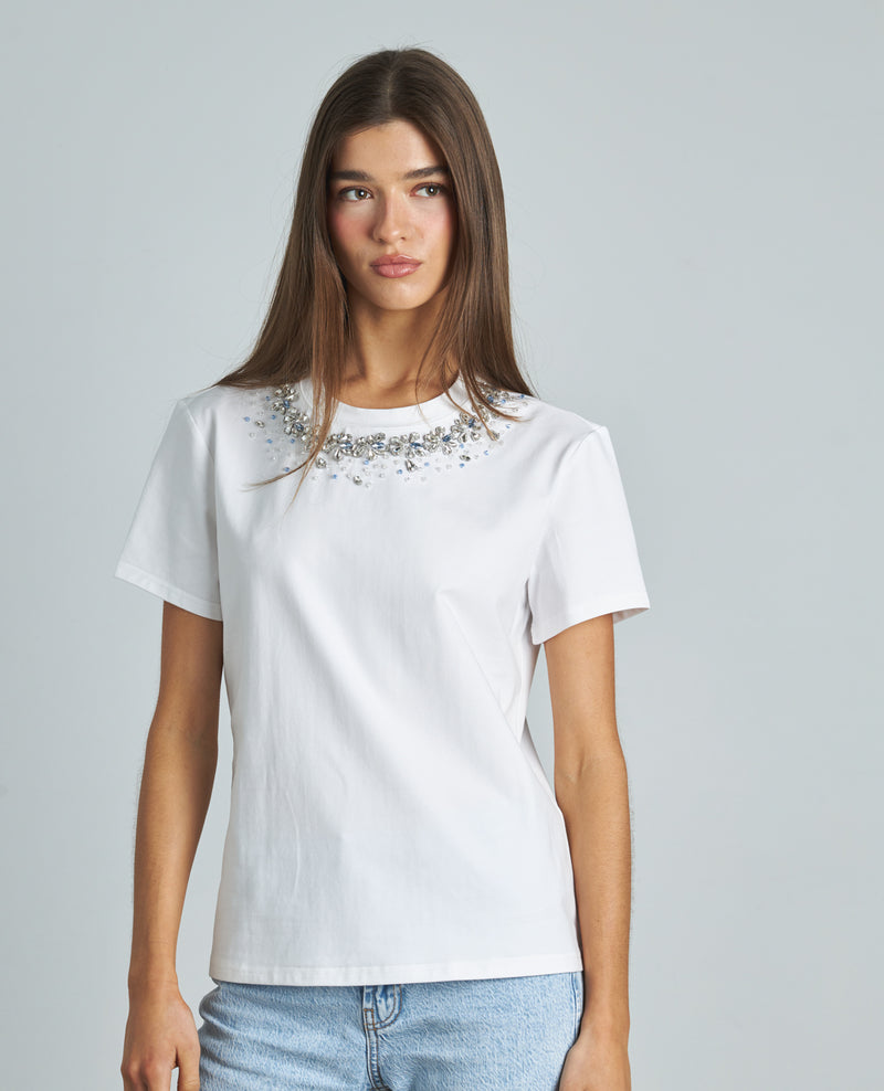NECK T-SHIRT WITH RHINESTONES