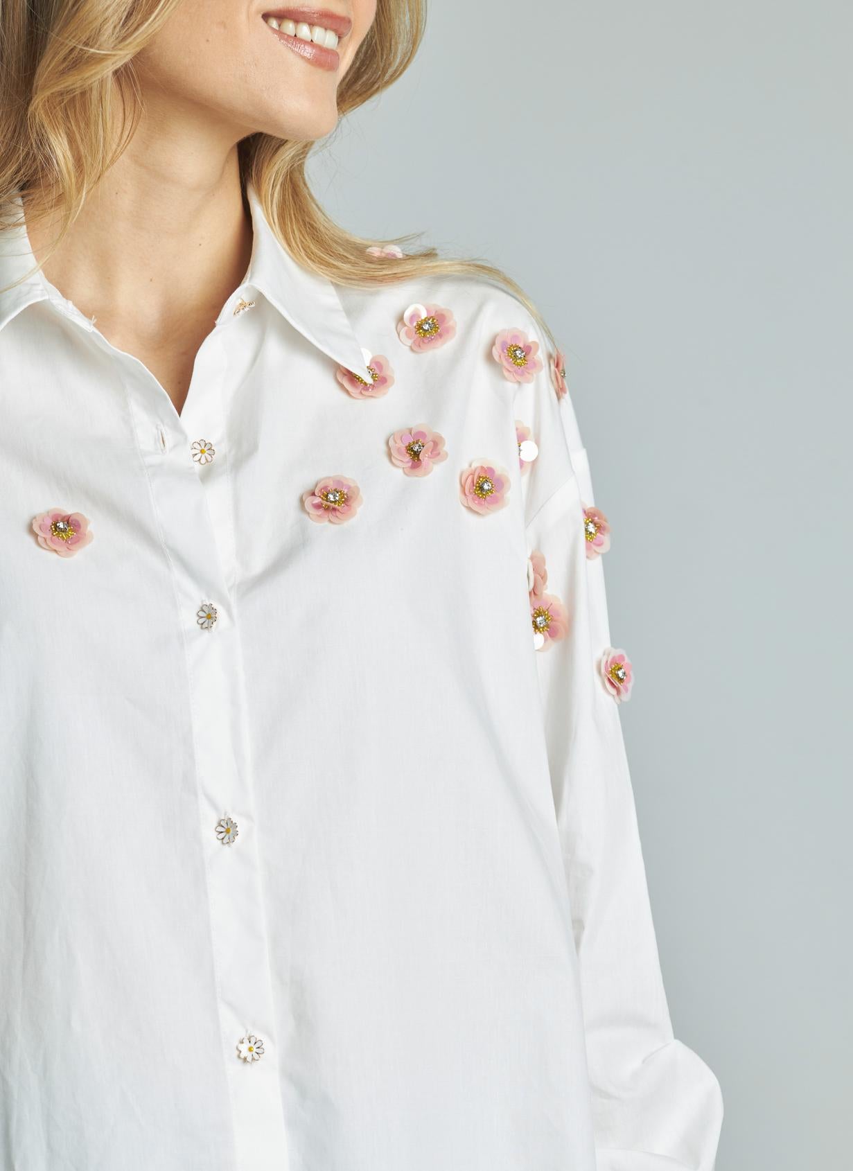 CAMISA BOTÓN FLOR