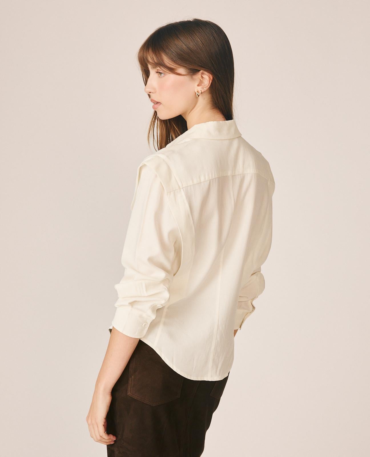 BLUSA CAMISERA PLIEGUE EN HOMBROS