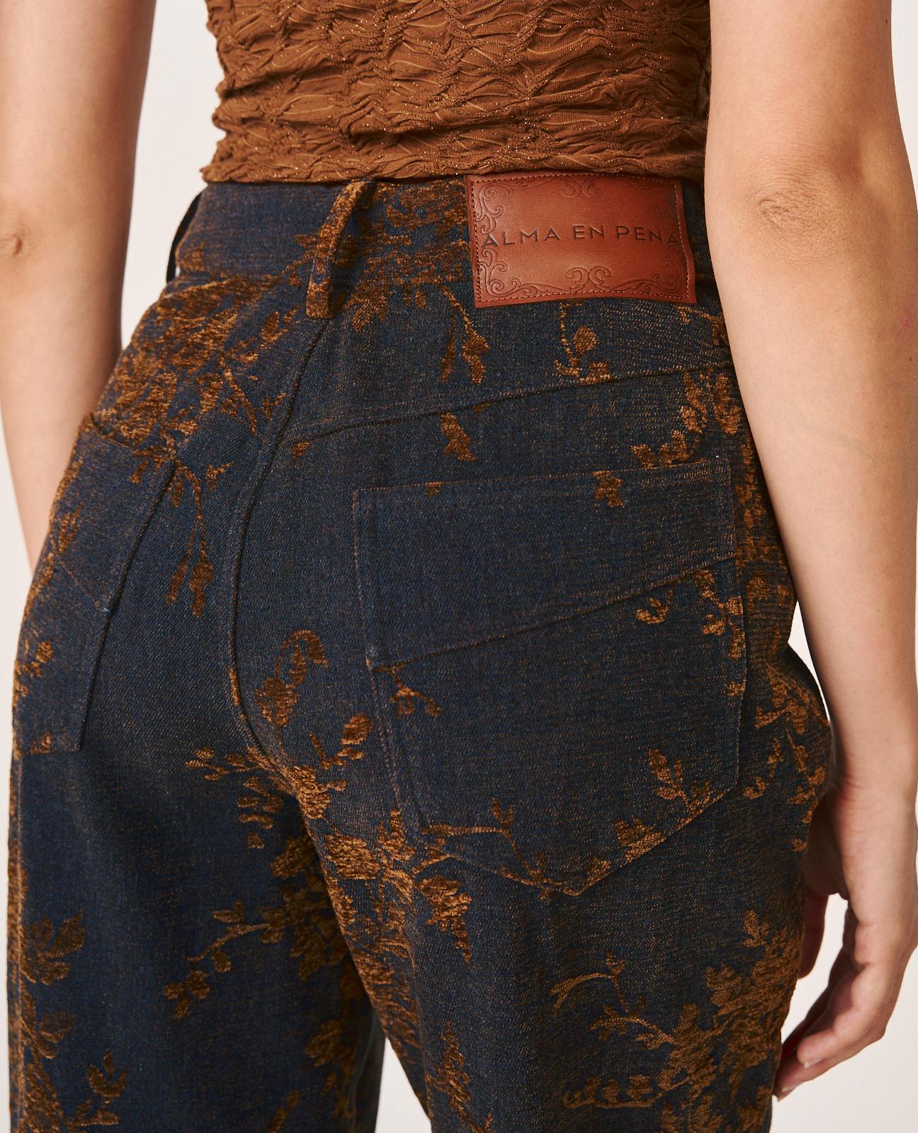 PANTALÓN VAQUERO FLORAL