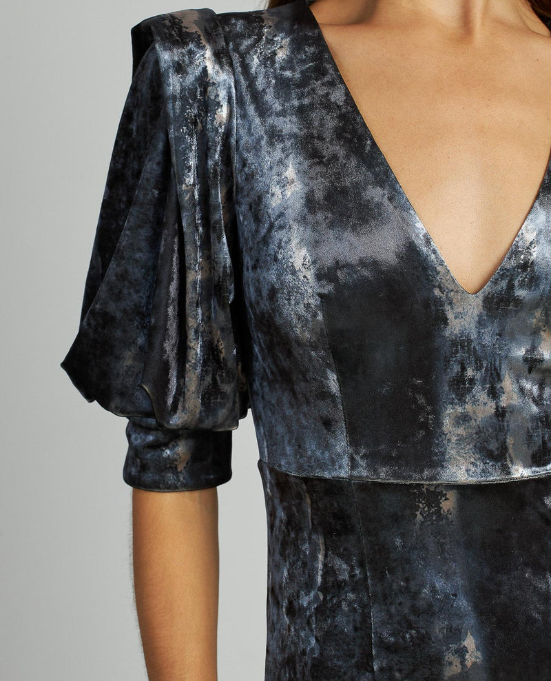 VESTIDO AJUSTADO ESTAMPADO