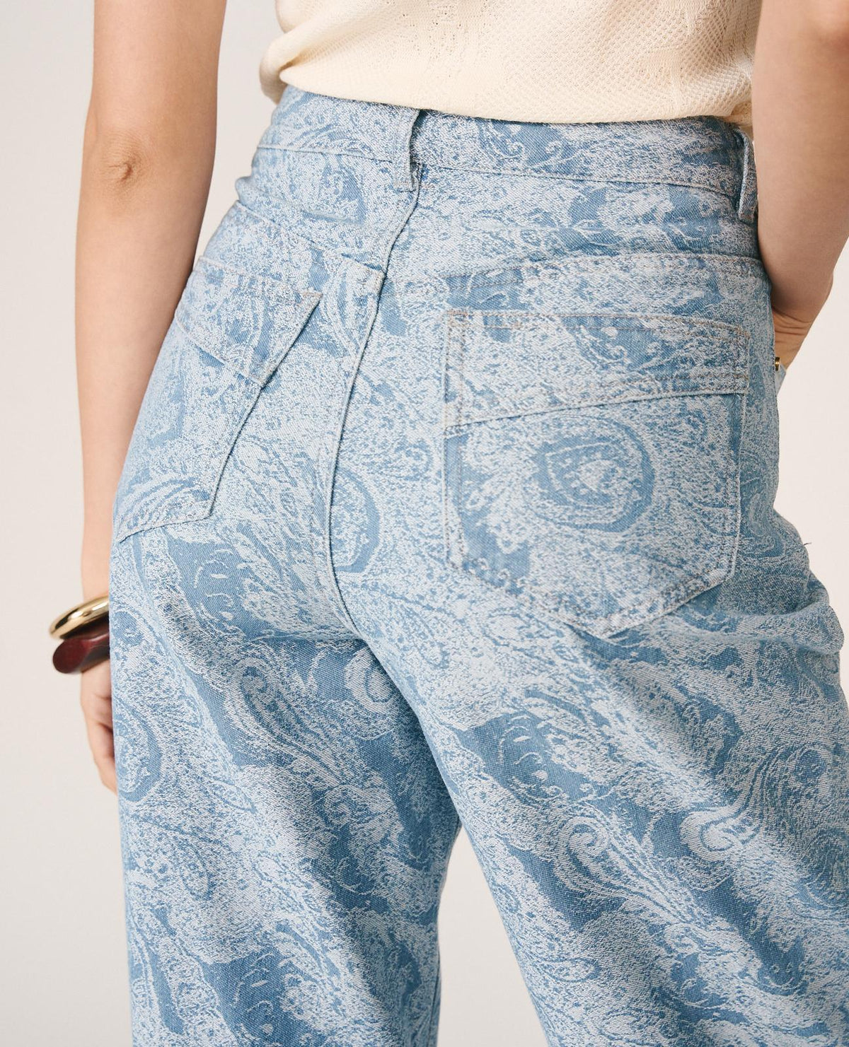 VESTITI IN JEANS CON MOTIVO PAISLEY