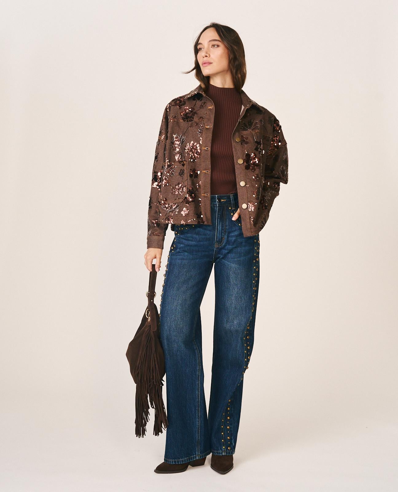 CHAQUETA SARGA BORDADOS FLORALES