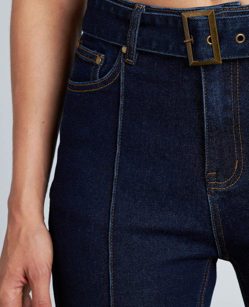 PANTALÓN VAQUERO ACAMPANADO