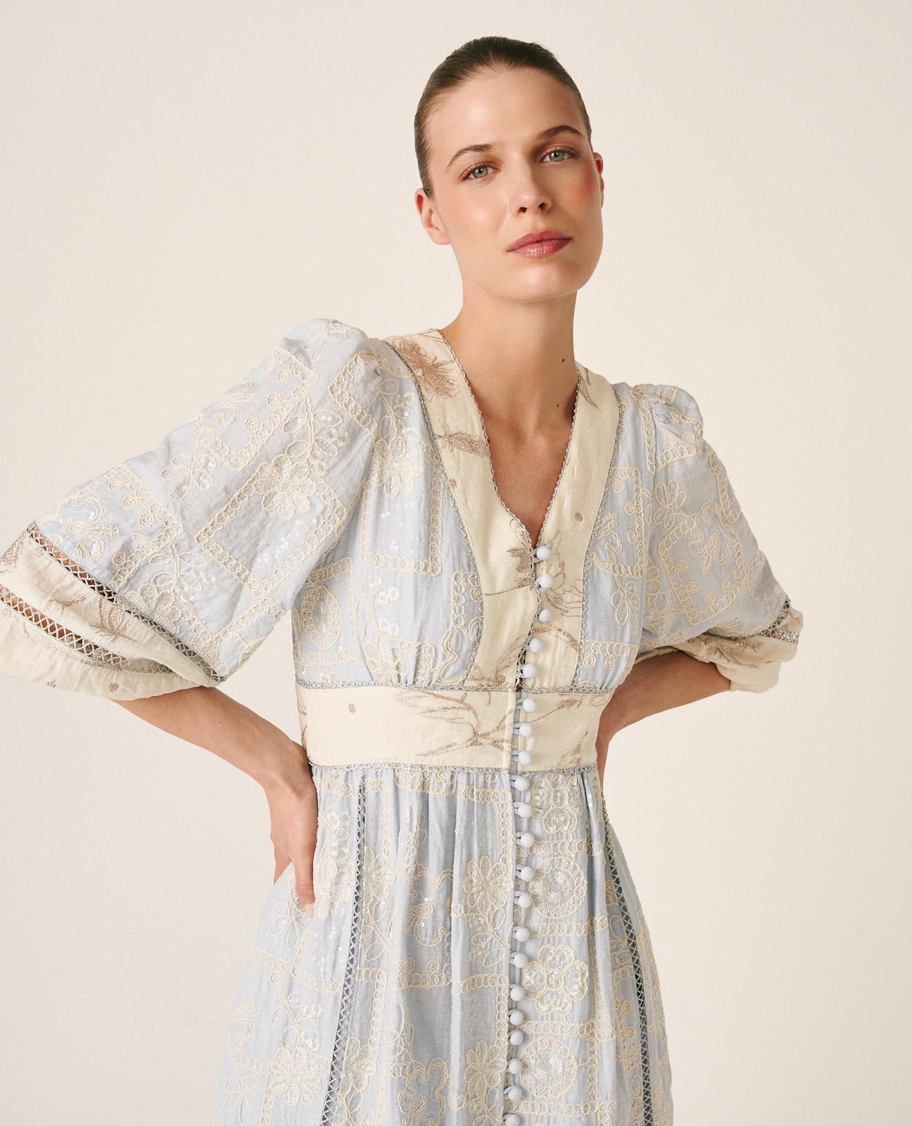 VESTIDO MIDI BORDADO GEOMÉTRICO