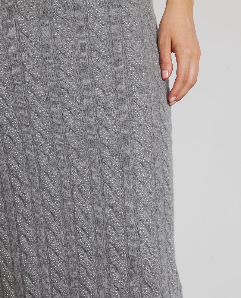 FALDA PUNTO OCHOS PEDRERÍA