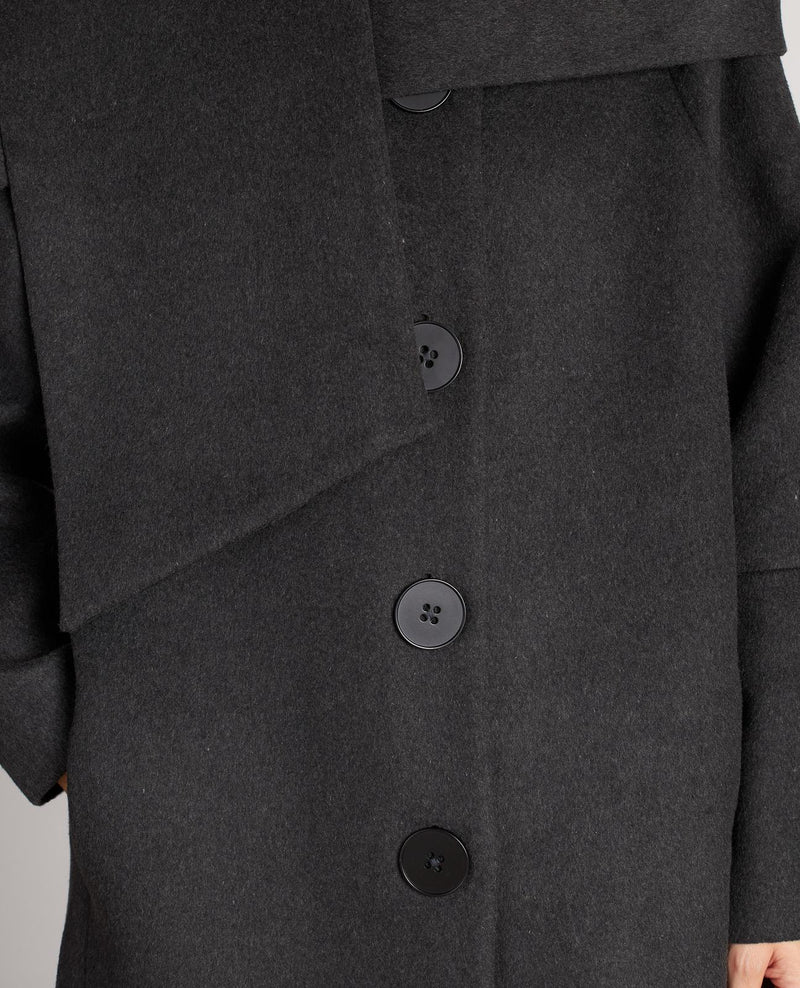 COAT WITH BUTTON SCARF