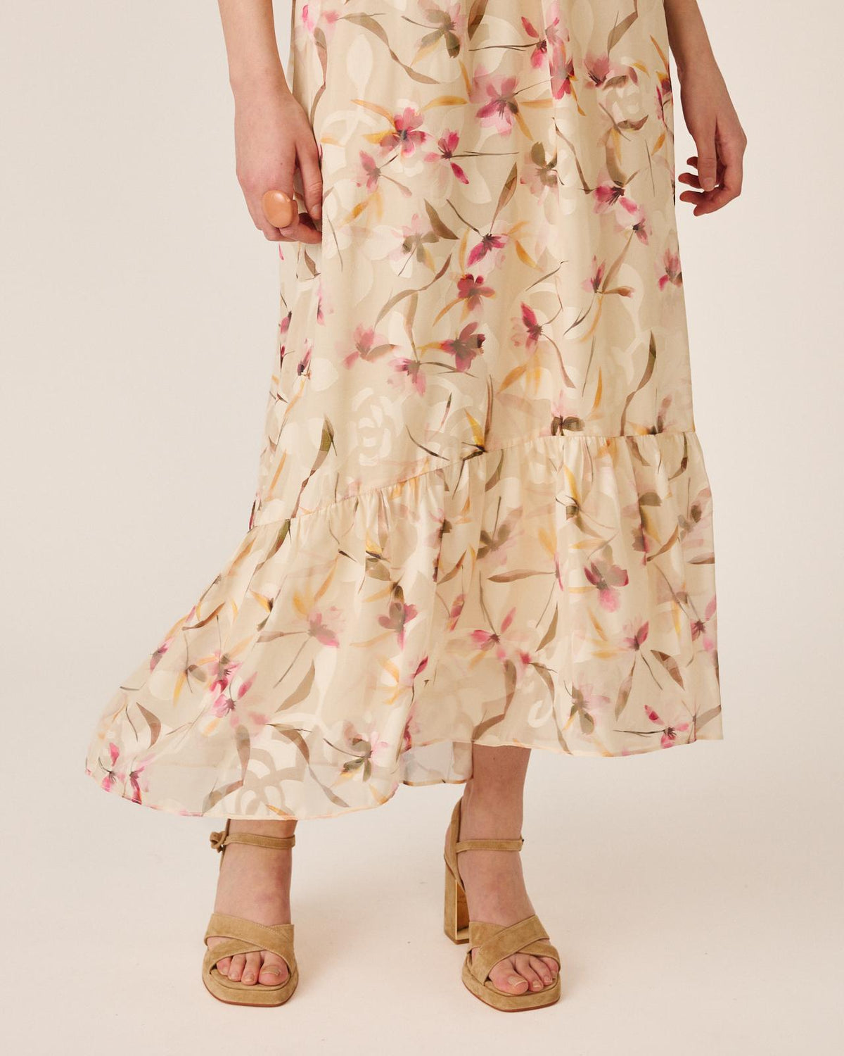 VESTIDO MIDI MANGA ACAMPANADA