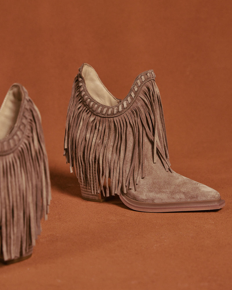 LONGUES BOTTINES À FRANGES