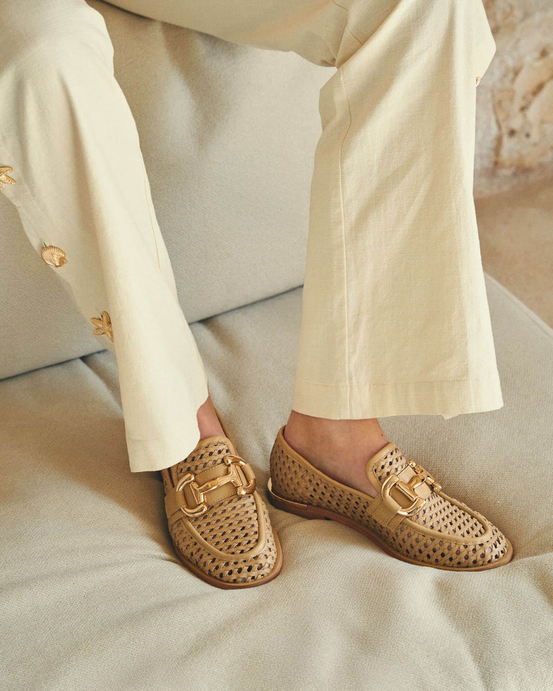 TEXTURED LOAFER