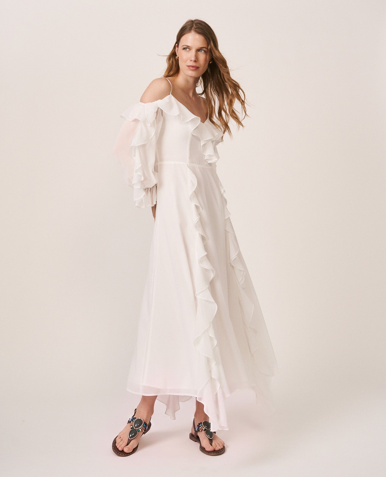 LONG-SLEEVED MIDI DRESS