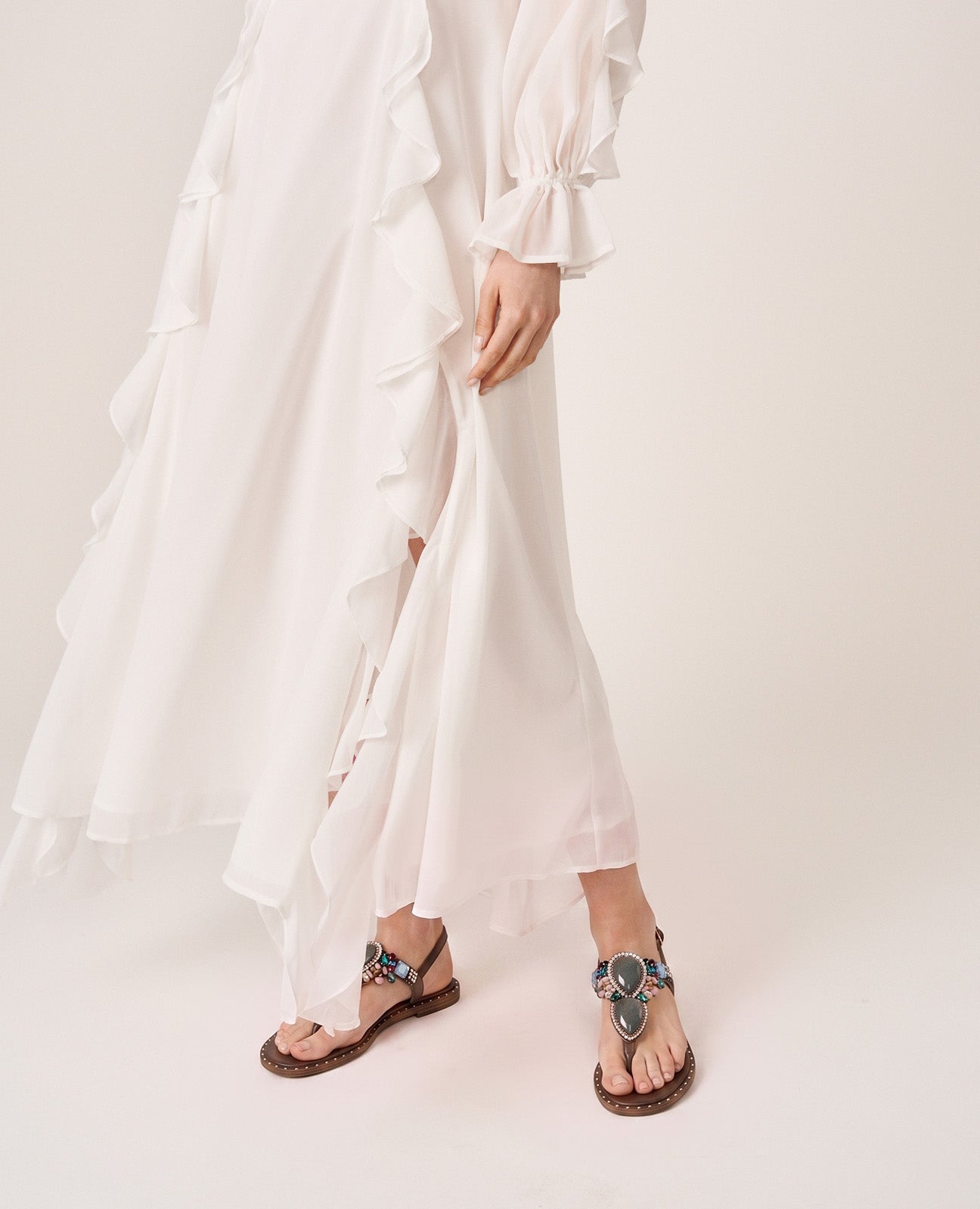 LONG-SLEEVED MIDI DRESS