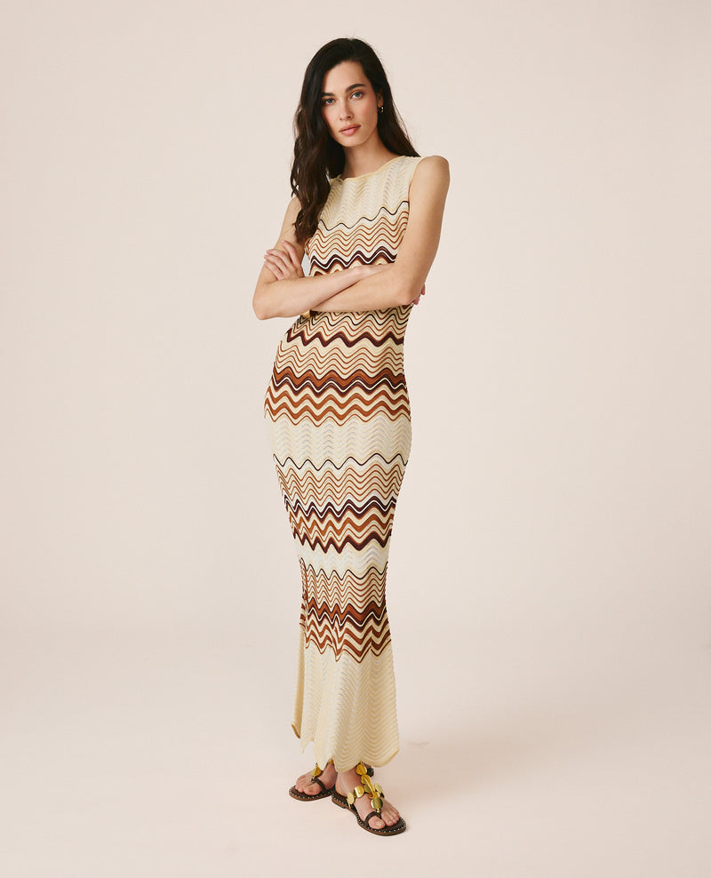 SLEEVELESS KNIT DRESS