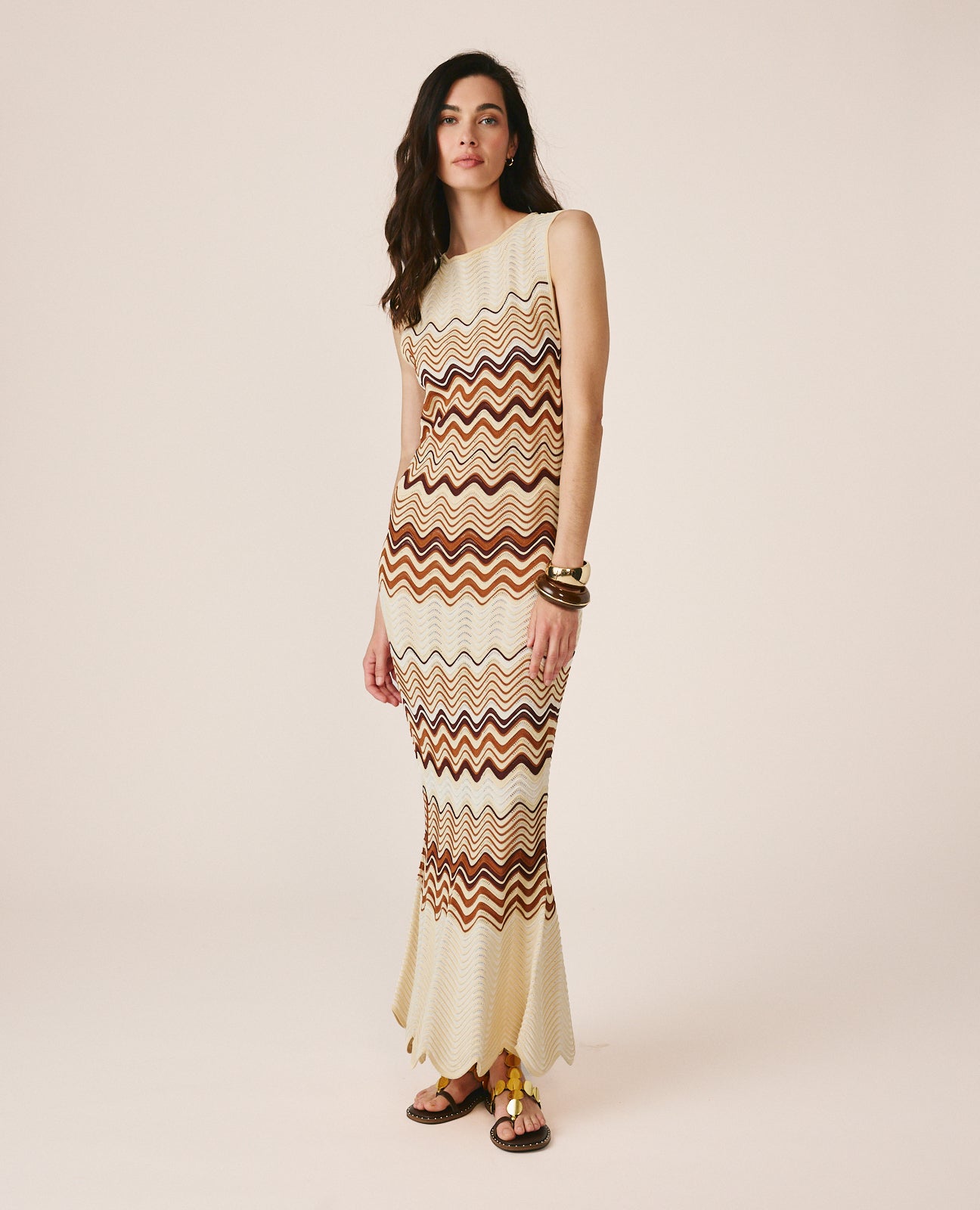 VESTIDO DE MALHA SEM MANGAS