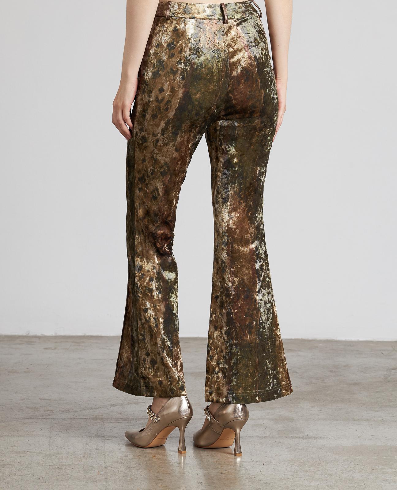 PANTALÓN FLARE TERCIOPELO