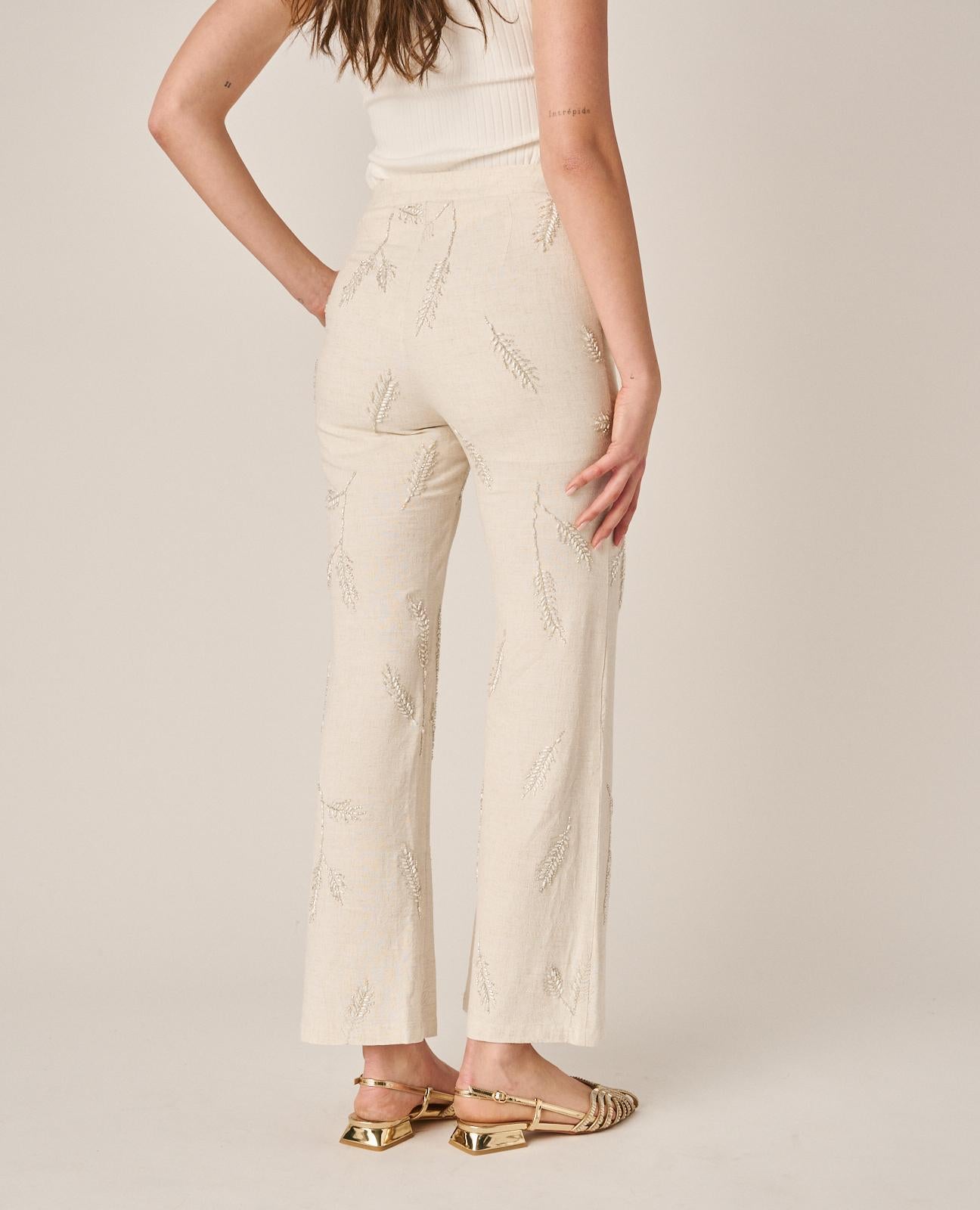 PANTALÓN ACAMPANADO BORDADO