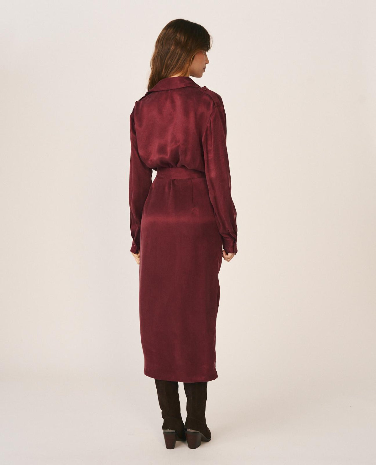VESTIDO LONGO COM DECOTE CRUZADO
