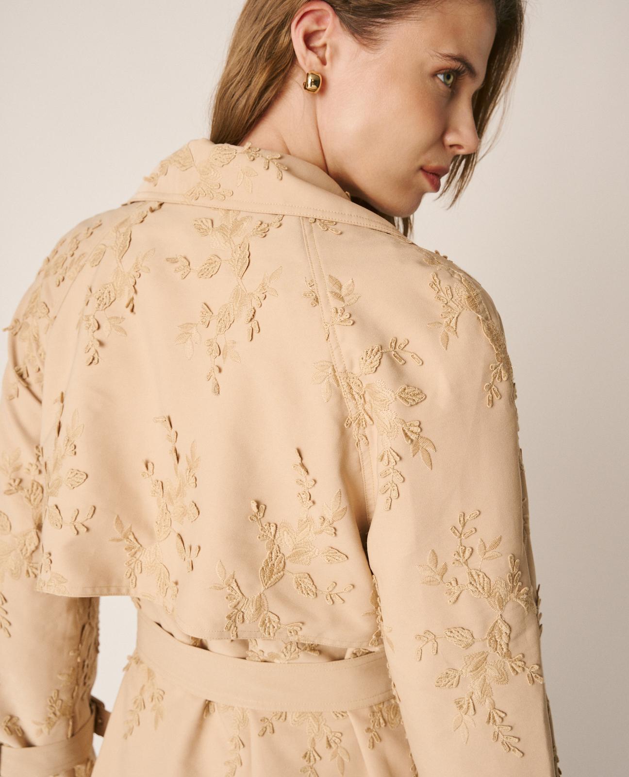 TRENCH BORDADO FLORAL
